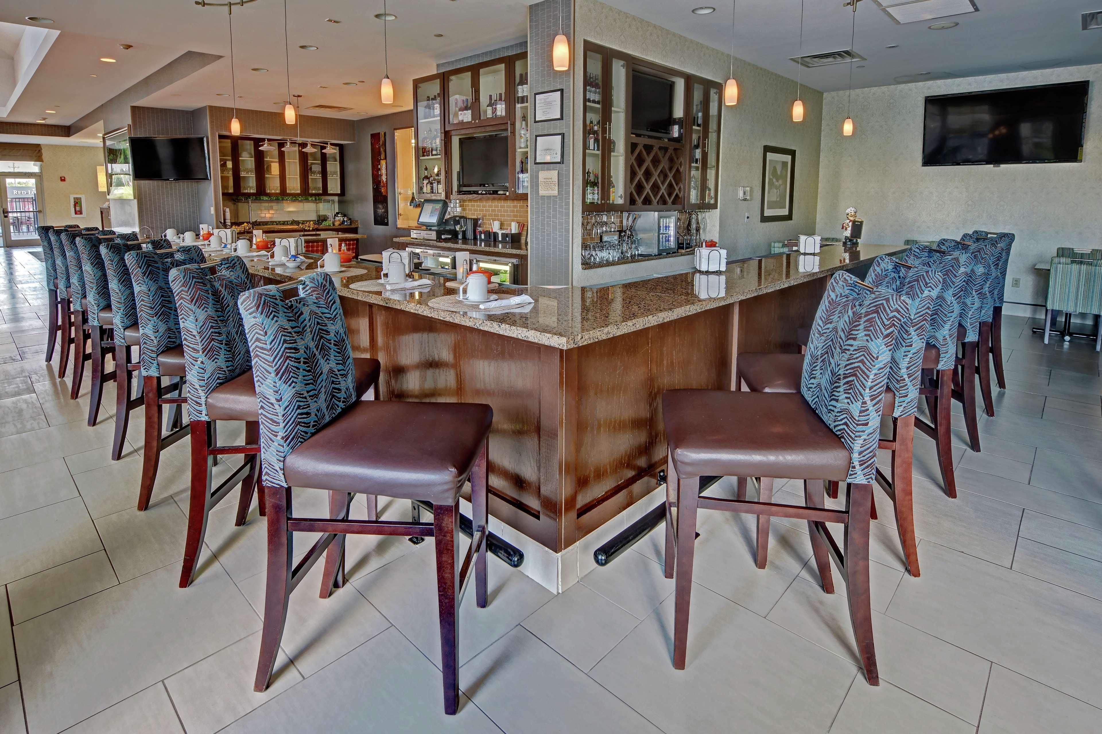 Hilton Garden Inn Midtown Tulsa Eksteriør bilde