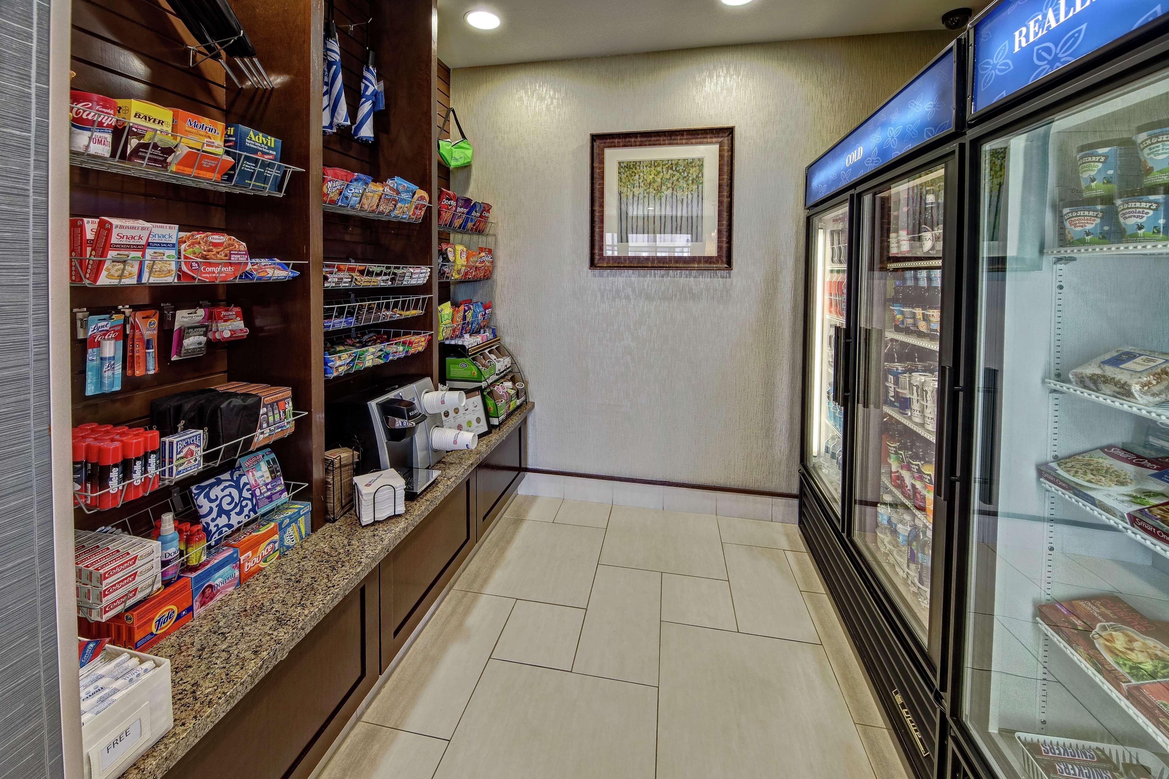 Hilton Garden Inn Midtown Tulsa Eksteriør bilde