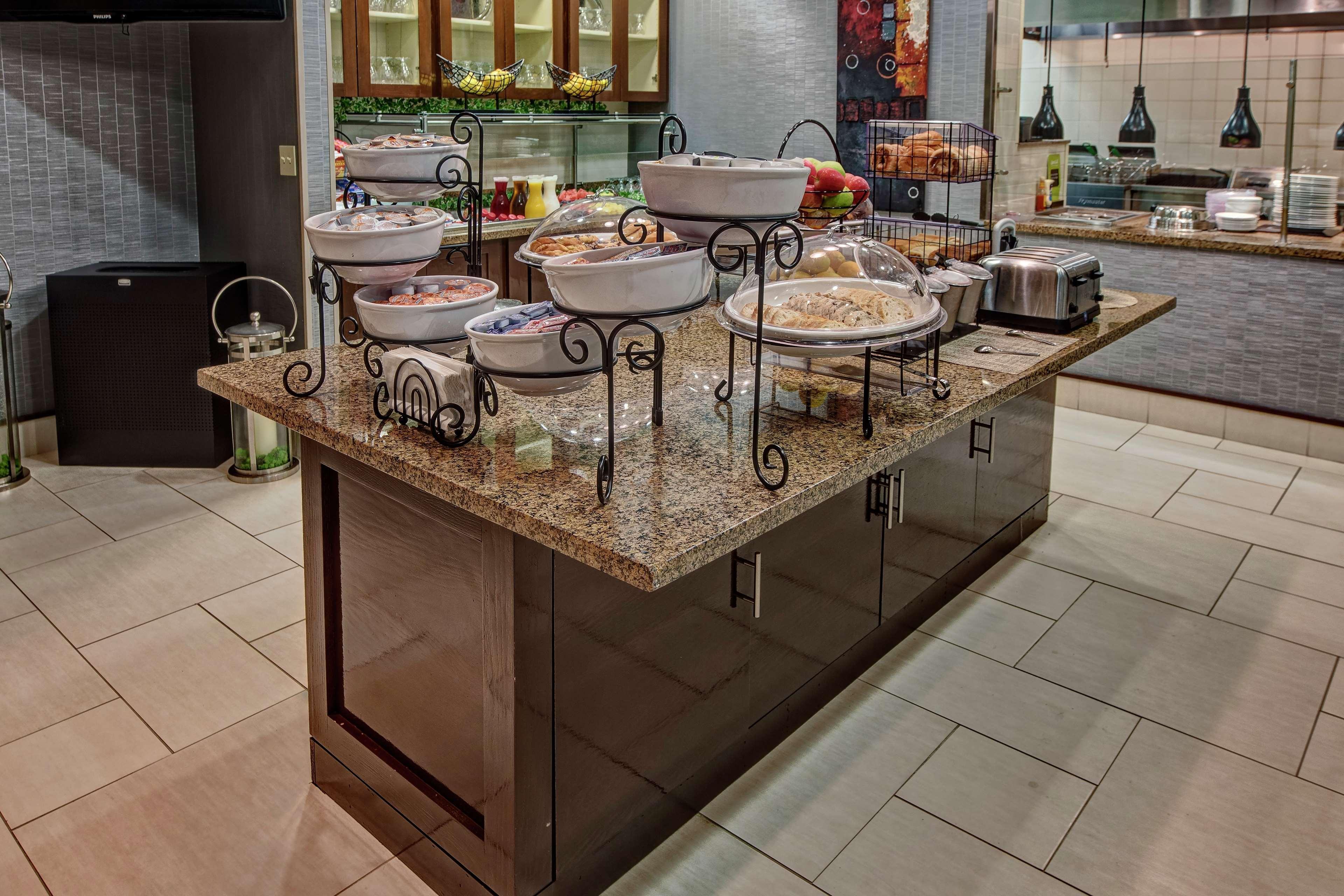 Hilton Garden Inn Midtown Tulsa Eksteriør bilde