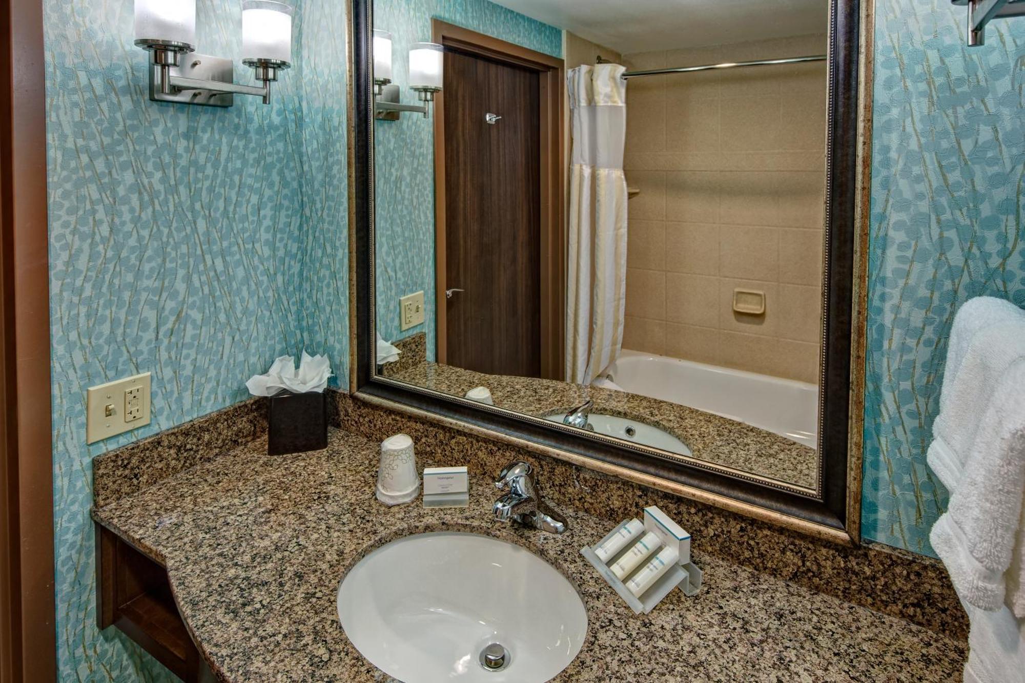Hilton Garden Inn Midtown Tulsa Eksteriør bilde